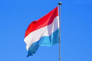  Dutch Flag.