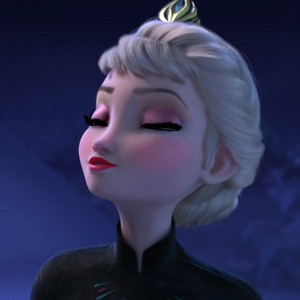  Elsa's Free Falling look