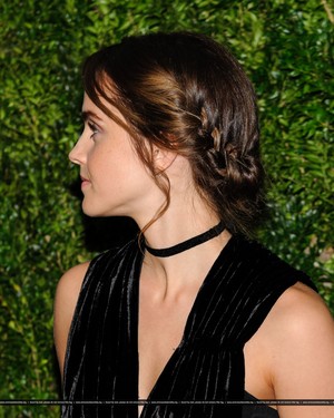  Emma Watson attends at the MoMA Film Benefit presented door CHANEL, A Tribute To Tom Hanks