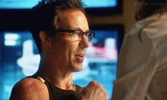  Harrison Wells in "The Man in the Yellow Suit"