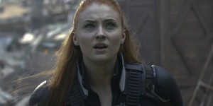  Jean Grey (Sophie Turner) fighting with her team