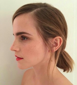  New personal фото of Emma made before the premiere of the film "City of Joy"