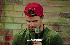  Stephen talking about Mavi “such a Diva” Amell