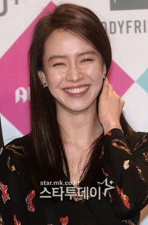  Song Ji Hyo
