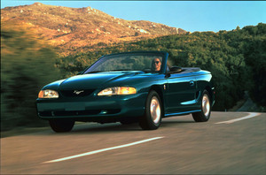  1995 Ford 반 야생마, 무스탕, 무스 탕 바꿀 수 있는, 컨버터블 Green