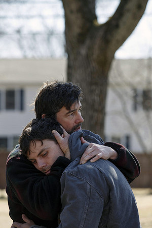  Casey Affleck as Lee Chandler in Manchester bởi the Sea