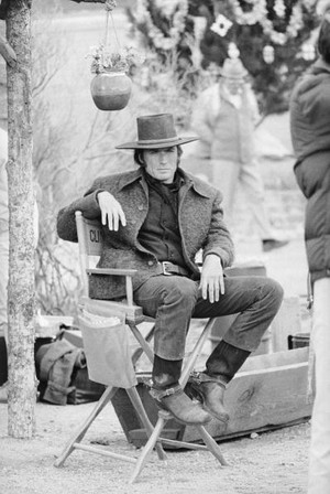  Clint Eastwood On the set of Joe Kidd