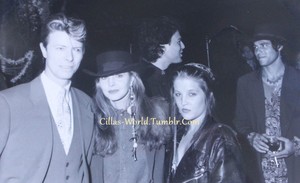  David Bowie,Priscilla and Lisa