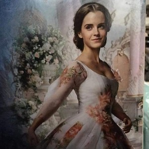  Emma Watson in Belle's wedding dress