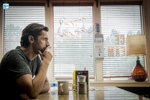  Good Behavior "For 你 I'd Go With Strawberry" (1x09) promotional picture