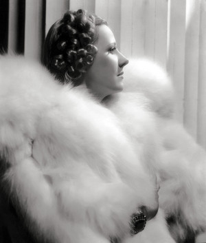  Irene Dunne - The Awful Truth