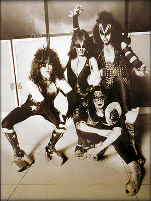  吻乐队（Kiss） ~Amsterdam, Netherlands...May 23, 1976