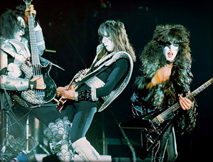  Kiss (NYC) February 18, 1977