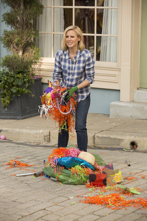 Kristen Bell in The Good Place - Flying
