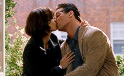  Lois and Clark moment