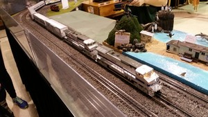  Model Train tunjuk
