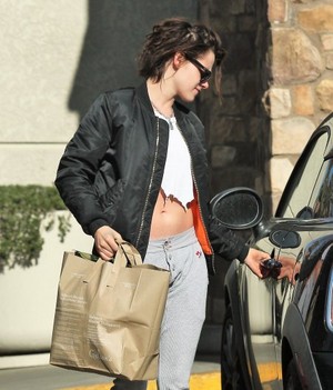  New 照片 of Kristen Out In Los Feliz