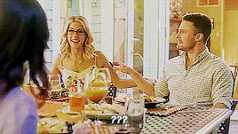  Oliver queen being utterly confused oleh Felicity Smoak