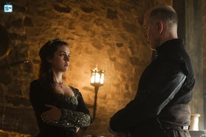  Reign - Season 4 - 4x01 - With mga kaibigan Like These - Promotional Stills
