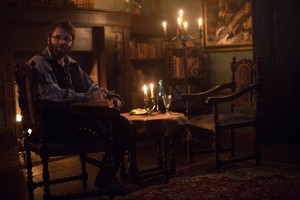  Salem "The Witch Is Back" (3x05) promotional picture