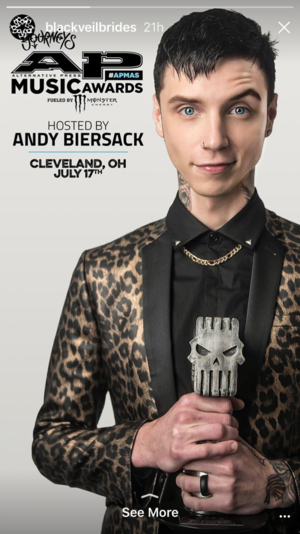  Andy Biersack ~2017 AP música Awards Official Host Announcement