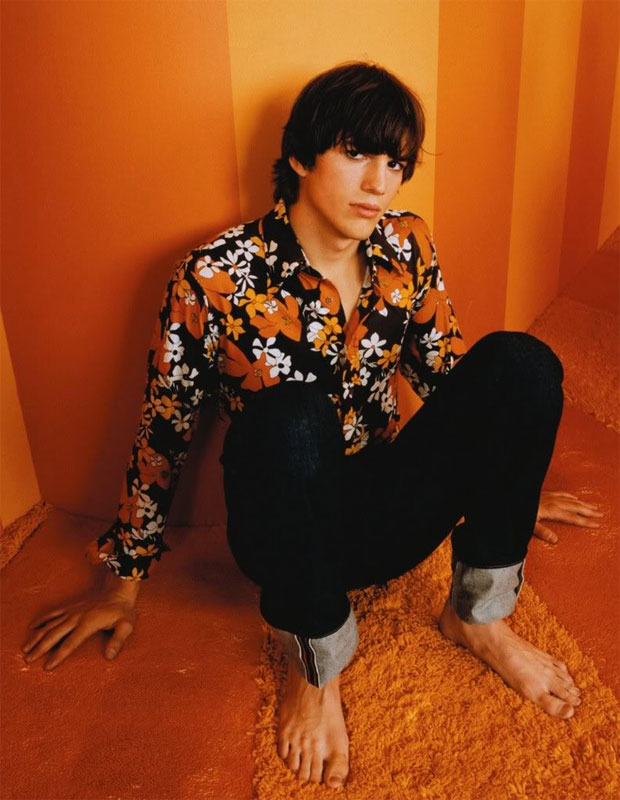 Ashton Kutcher Back to The Seventies