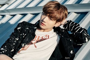  BTS In New Concept Fotos For “You Never Walk Alone”