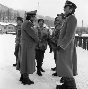 Clint Eastwood and Richard burton on the set of Where Eagles Dare (1968) in Austria