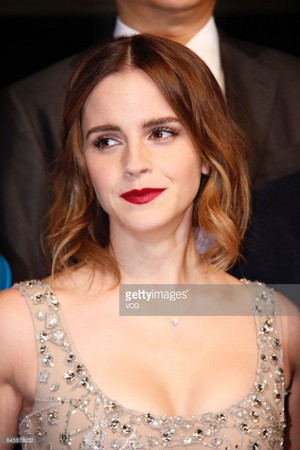  Emma Watson at the Shanghai 'Beauty and the Beast' premiere