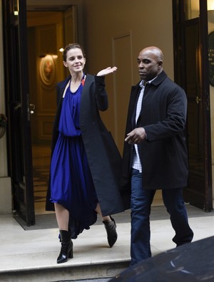  Emma Watson leaving hotel Le Meurice in Paris