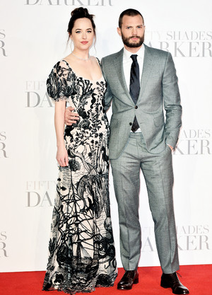  Jamie and Dakota at 런던 premiere of Fifty Shades Darker