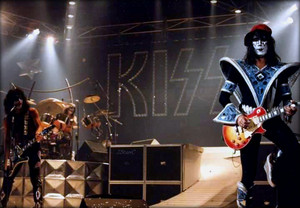  吻乐队（Kiss） ~Philadelphia, Pennsylvania...September 7, 1979