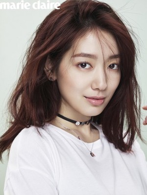  PARK SHIN HYE người mẫu SWAROVSKI JEWELRY FOR MARCH MARIE CLAIRE