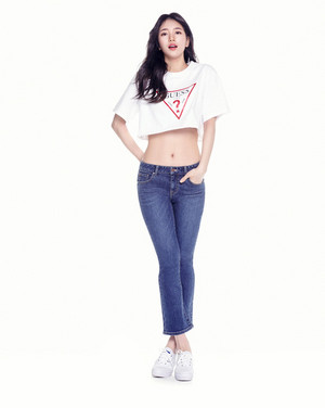  SUZY FOR 2017 S/S COLLECTION OF GUESS