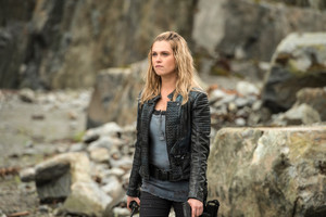  The 100 “The Tinder Box” (4x05) promotional picture
