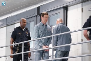  The Catch - Episode 2.01 - The New Deal - Promotional foto-foto