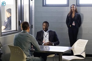  The Catch - Episode 2.01 - The New Deal - Promotional foto