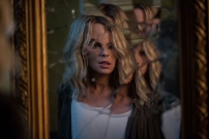  The Disappointments Room (2016)