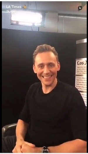  Tom Hiddleston Plays Marvel Character または Instagram Filter Lrg 5