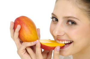  eat buah-buahan