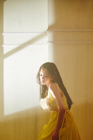  [Teaser Photo] Taeyeon - Make Me cinta anda @ 'My Voice' Deluxe Edition