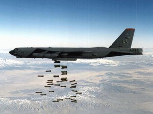  B-52 Stratofortress - Bombing