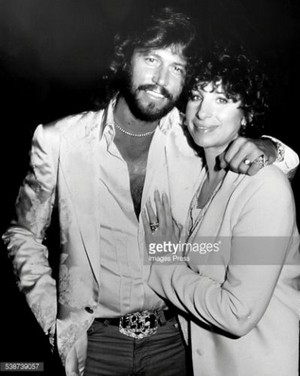  Barbara And Barry Gibb