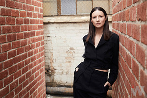  Caitriona Balfe in The emballage, wrap Photoshoot