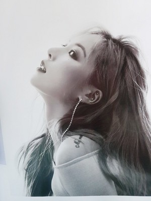  Hyuna for Cosmopolitan Magazine May Issue