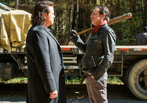  Jeffrey Dean 모건 as Negan in 7x16 'The First 일 of the Rest of Your Lives'