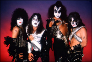  吻乐队（Kiss） (NYC) June 1,1977
