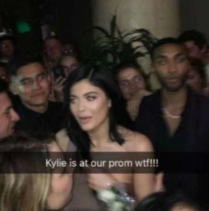  Kylie Jenner's 코멘트 on the topic Prom: