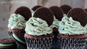  Mint Oreo Cupcakes