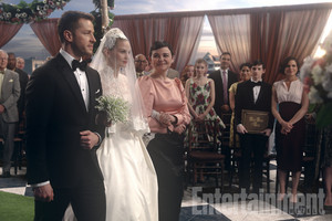 Once Upon a Time: First look at Emma's wedding dress in musical episode